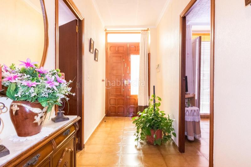 Foto d5bc991e-b98a-4ca9-949b-4b3c1f669362. Casa  de pueblo en el centro en Centro - Muelle Pesquero Torrevieja