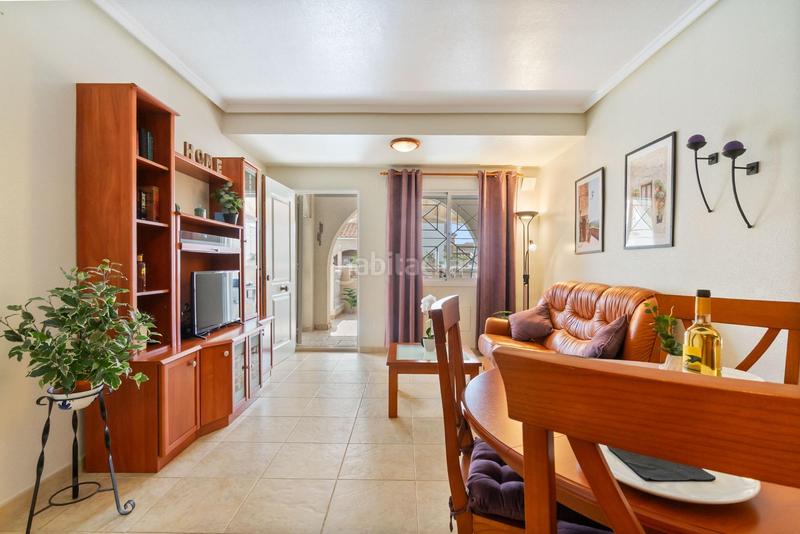 Foto a20cc68f-7d92-4e76-9446-509ceef23105. Duplex con parcheggio piscina in Aguas Nuevas Torrevieja