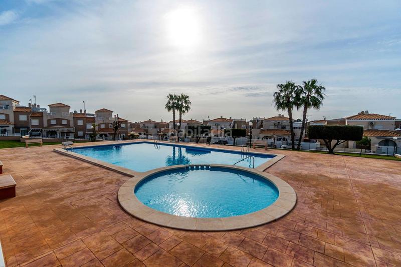 Foto cccd5223-4422-4703-91e6-2f159b2587e9. Duplex con parcheggio piscina in Aguas Nuevas Torrevieja