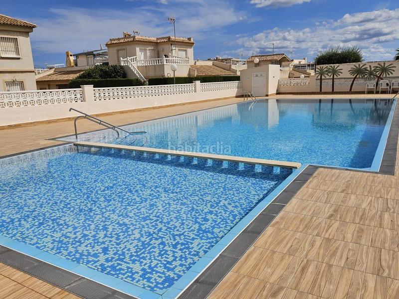 Foto 5d89d54d-c54c-4101-94aa-170fb71b86a0. Maison jumelée avec piscine dans Los Balcones-Los Altos Torrevieja