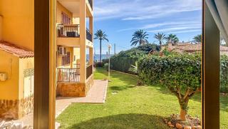 Piano terra in Punta Prima. Apartamento en planta baja con vistas al mar en rocio del mar