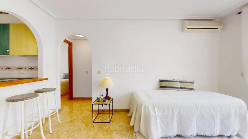 Foto 9ea5761f-d8e3-40b4-9936-d1a96f208081. Dachwohnung in calle rambla juan mateo garcia 79 in Torrevieja