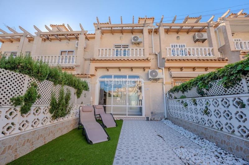 Foto a6d84b8b-c96c-454a-bcdb-5e5d4cfc9726. Maison avec parking dans Aguas Nuevas Torrevieja