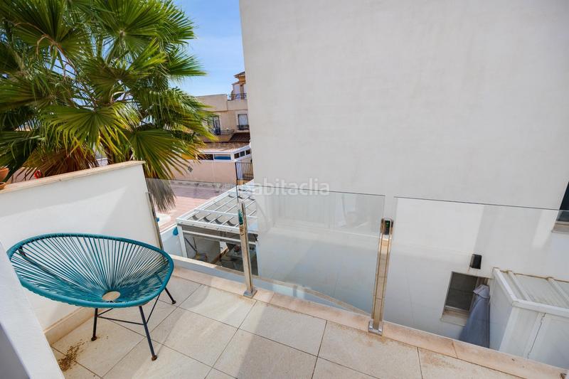 Foto 6cabf4a3-82cf-496a-b817-5bba35852aa2. Chalet  independiente con piscina privada en rosaleda, en Torrevieja