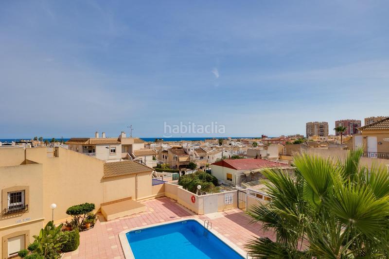 Foto 84b25dea-c70d-4519-975f-63bba4625b04. Chalet  independiente con piscina privada en rosaleda, en Torrevieja