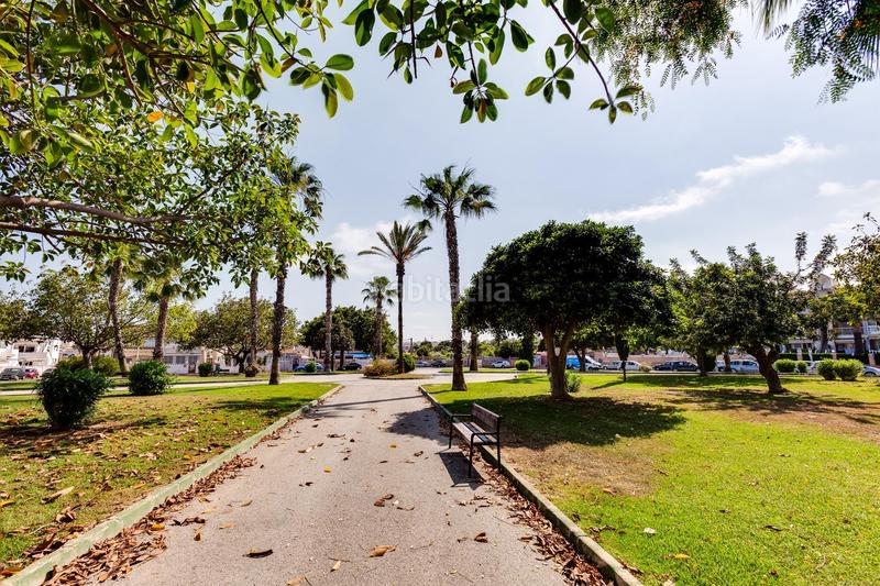 Foto 9bfbde7f-afe9-4512-ab95-182fa8ec1727. Chalet  independiente con piscina privada en rosaleda, en Torrevieja