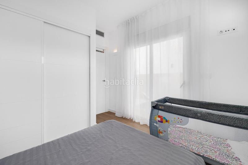 Foto ca300eb3-adfc-4ce3-9673-7ddae3e0cfdc. Chalet  independiente con piscina privada en rosaleda, en Torrevieja