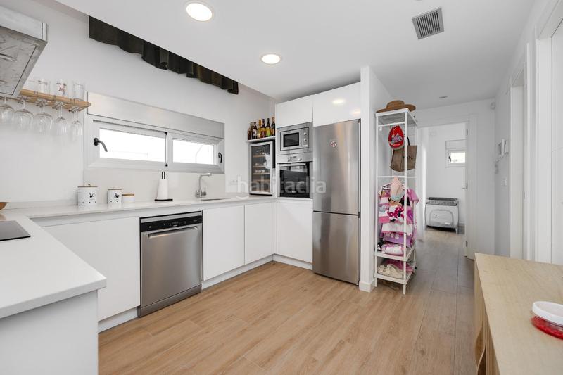 Foto cef24871-34cc-403b-ad42-7a74583a9f57. Chalet  independiente con piscina privada en rosaleda, en Torrevieja