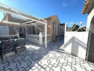 Maison  Urbanizacion torrealmendros, 108. Adosado a la venta en urbanización torrealmendros  torrevieja