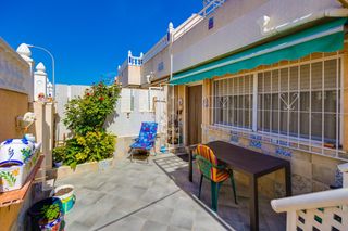 Casa adossada  Calle de urbión. Chalet de dos dormitorios en los altos
