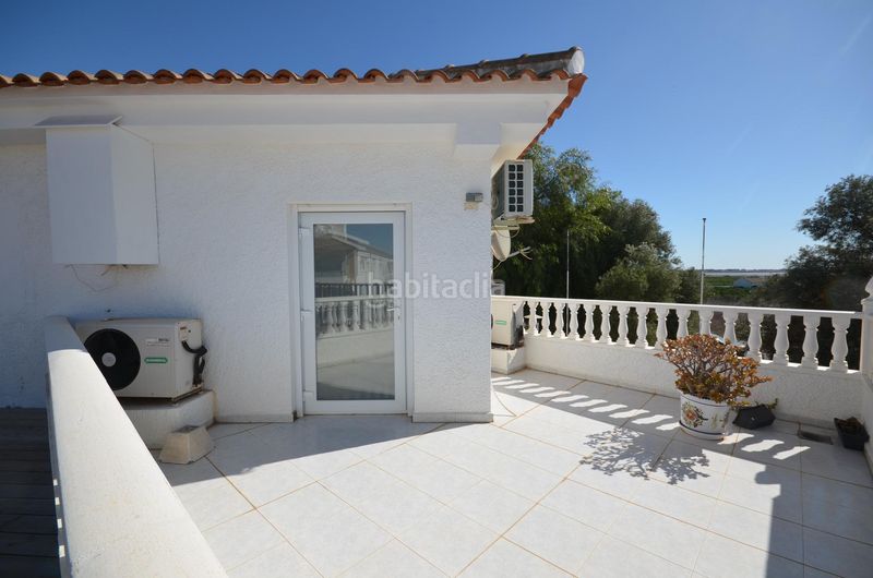 Foto 6491a7dd-6eff-4f17-a9b5-9c3d053bf0e6. Local comercial a Pueblo Bravo Rojales