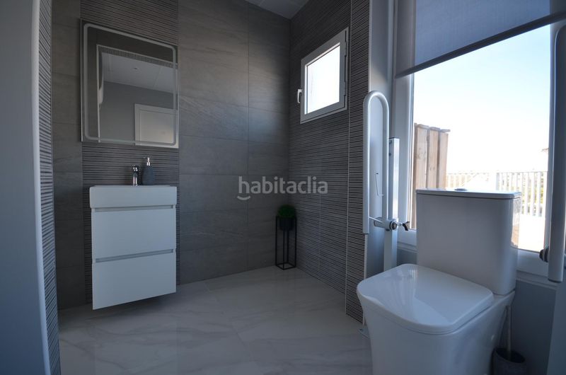 Foto 67a780de-99b3-432f-accf-39fb9811f63b. Local comercial a Pueblo Bravo Rojales