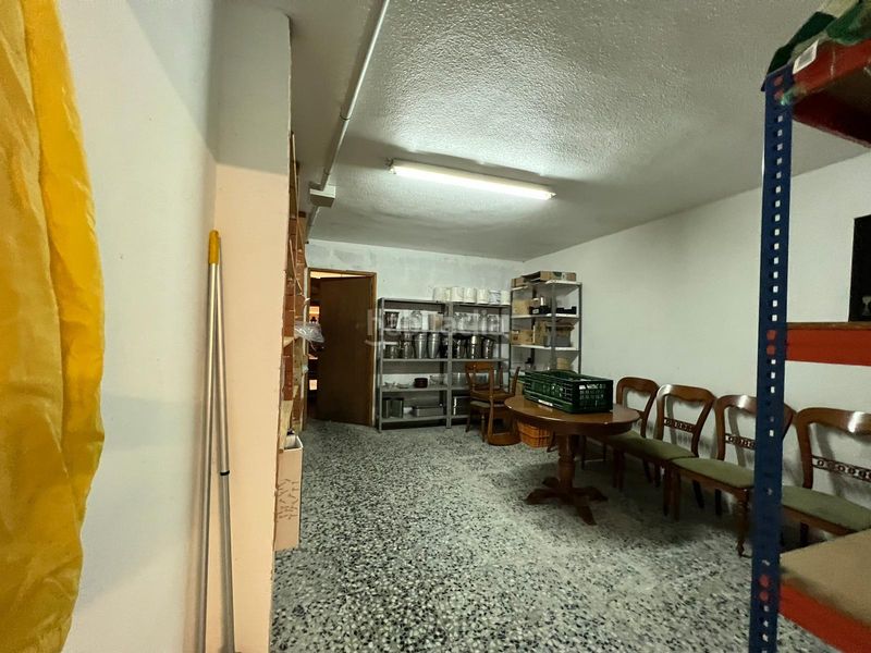Foto fbb718b4-49ad-4a12-834f-ab5f3ce8a8bb. Local comercial a Pueblo Bravo Rojales