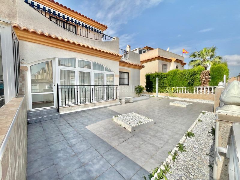 Foto 1fbd4e8e-58d9-487b-b14e-e7479de7254b. Dúplex amb aparcament piscina a Playa Flamenca Orihuela
