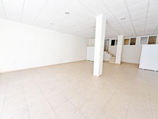 Local Comercial  Calle de las viñas. Venta  de local comercia