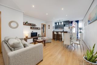 Apartamento  Calle joven pura. Precioso apartamento reformado de 2 dormitorios con piscina comu