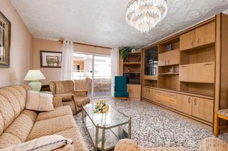 Apartament a Calle ramon gallud 228. Piso de 3 dormitorios a 200 metros del mar