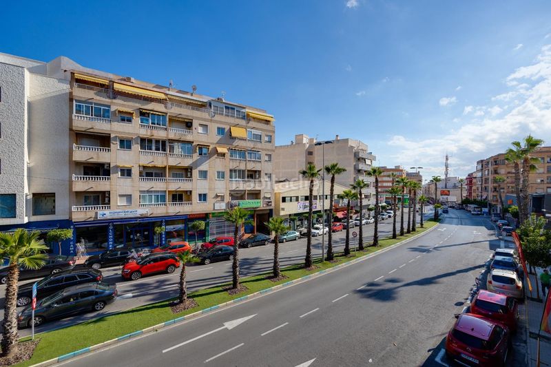 Foto 435f73ca-3063-40d9-b836-9969be95205d. Apartment in ronda don manuel martinez guira 4 in Torrevieja
