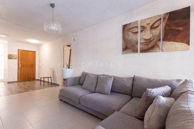 Foto 3161b144-24a1-493e-bb6c-74fec029d876. Apartament amb piscina a La Veleta Torrevieja