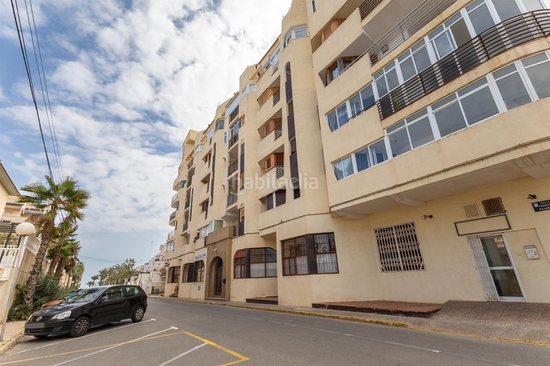 Foto c117a12e-89c7-468d-af44-48cb50919627. Apartament amb piscina a La Veleta Torrevieja