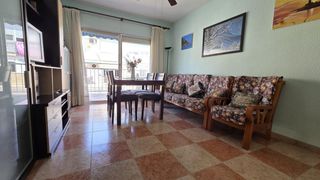 Apartament a Calle calle mar 50. 3 dormitorios a un paso todos los servicios!