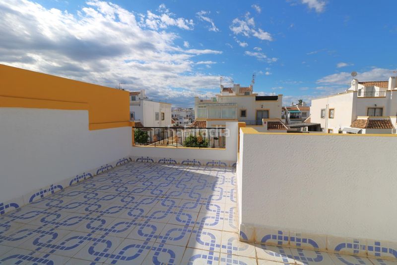 Foto c9cbb665-f7f0-4b2f-aa52-1d4c79675364. Dúplex amb calefacció aparcament piscina a La Florida Orihuela