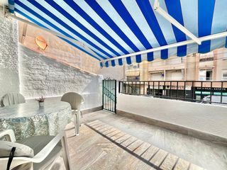 Ático en Avenida Habaneras - Curva de Palangre. Ático dúplex con terraza y dos balcones a solo 5 minutos de la p