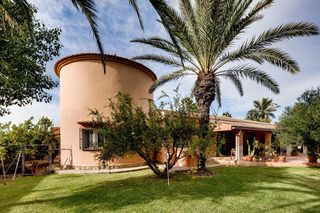 Chalet  Calle huelma. En venta villa de lujo en san luis torrevieja