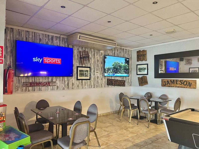 Foto cb3a431b-fd52-42d9-8180-adb86b2a0b12. Traspaso local comercial traspaso ipg sports bar altos de cabo roig costa en Orihuela