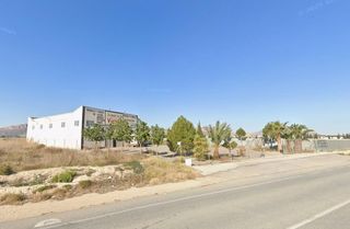 Industrial building in Desamparados - Hurchillo - Torremendo. Nave industrial de 400 m2 con terreno de 5.000 m2 en la vega baj