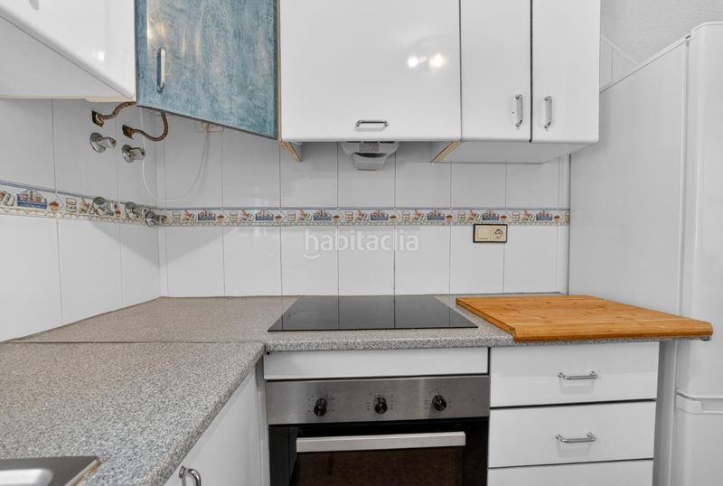 Foto 16208d3d-e855-4ea0-843e-62a6fd340ca7. Casa amb piscina a La Florida Orihuela