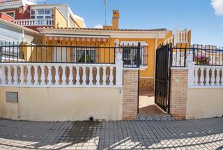 Casa adossada  Hondo el. Sunlake i  adosado en esquina con jardín y solárium, 3 dormitori