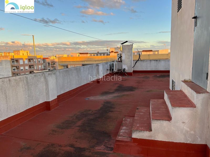 Foto a1605dc4-1d64-404d-85c4-9003e912972e. Pis a Almoradí