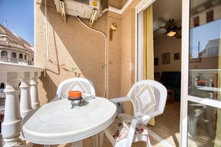 Apartament  Calle calle beniajan. Apartamento de dos dormitorios cerca de la playa en torrevieja