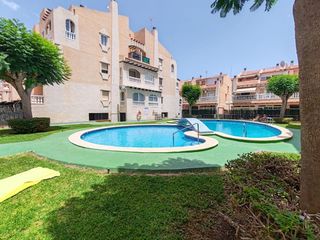 Apartment  Maria gil vallejos. Venta de apartamento con piscina comunitaria torrevieja alicante