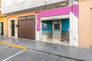 Lloguer Local Comercial  Calle calle santos abdón y senent 7. Local comercial reformado en almoradi