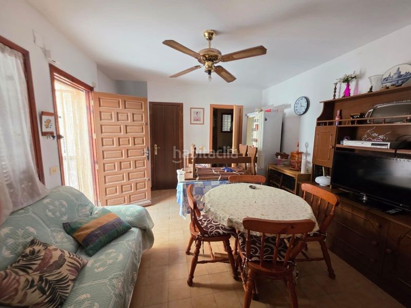 Foto 9ac02455-ffe8-45ef-9daf-5f6738d40b1e. Casa pareada dúplex en calas blancas, , a 750 metros del mar en Torrevieja