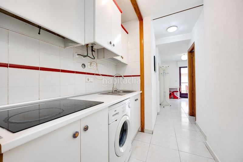 Foto bdd7c642-7865-4897-ab5e-2b7718301fcf. Estudio gran estudio en zona avenida habaneras, en Torrevieja