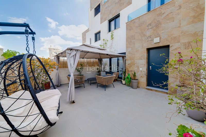 Foto db0e1db0-69c8-4ad2-bdcd-03214bc39621. Reihenhaus mit parking pool in Villamartín-Las Filipinas Orihuela