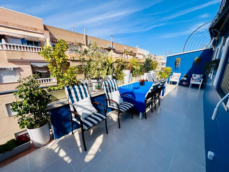 Foto 02058a3c-34fb-4766-a857-f919246b7289. Dachwohnung mit parking pool in Zona Playa de los Locos Torrevieja
