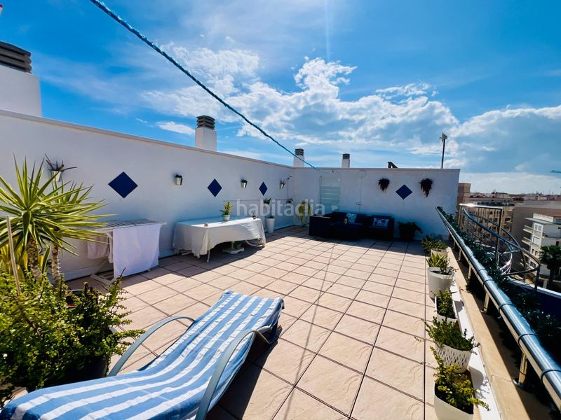 Foto 475e8169-e1fd-4d56-9196-a1fe7c48e868. Dachwohnung mit parking pool in Zona Playa de los Locos Torrevieja
