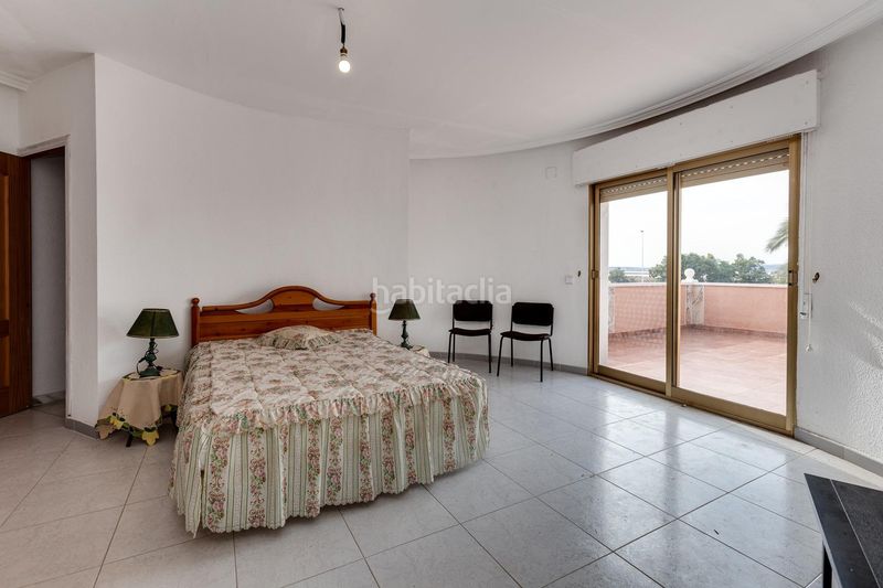 Foto f5accad6-7e34-4ac2-9e51-a4a50a6397b6. Chalet mit heizung parking pool in Zona Carrefour - Urbanizaciones Torrevieja
