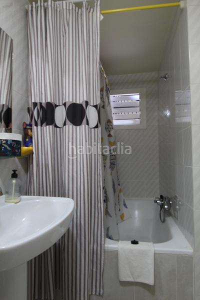 Foto 480dfd6e-7a15-4306-8422-bd27f29bf51d. A tre livelli in Centro Urbano Benidorm