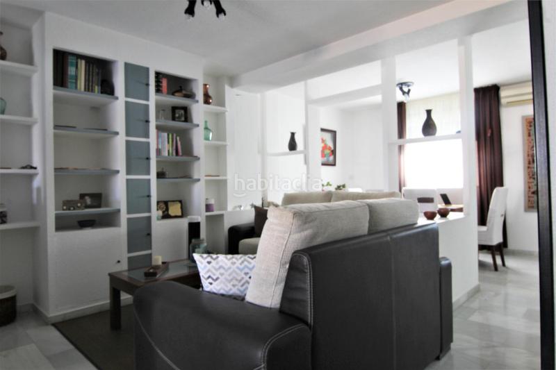 Foto 5b04d5dd-bedf-40fa-a15e-4670690ad9c6. A tre livelli in Centro Urbano Benidorm