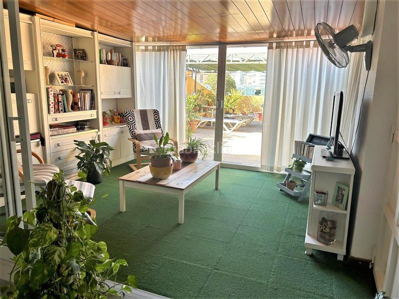 Foto 6bc4af34-bba2-46a6-8cee-73b05f127003. A tre livelli in Centro Urbano Benidorm