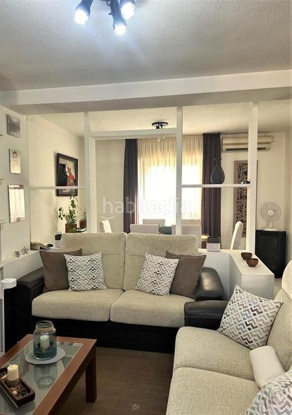 Foto 831bb406-f1ac-4dac-9671-9732ad7ae660. A tre livelli in Centro Urbano Benidorm