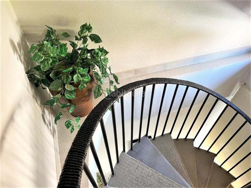 Foto 9a39b789-42d2-46a0-9b0a-94afa05f39bf. A tre livelli in Centro Urbano Benidorm