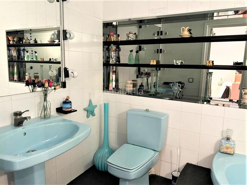 Foto e13edaf2-3016-4e83-806d-3ea9a865b8b4. A tre livelli in Centro Urbano Benidorm