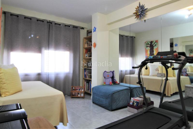 Foto e6e138c8-2979-49c8-b364-7efc225d7ada. A tre livelli in Centro Urbano Benidorm