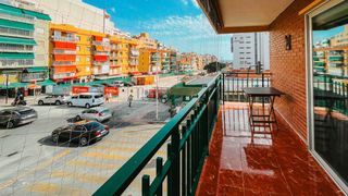 Piso en Colonia Madrid. Piso en venta de 3 dormitorios y garaje en benidorm